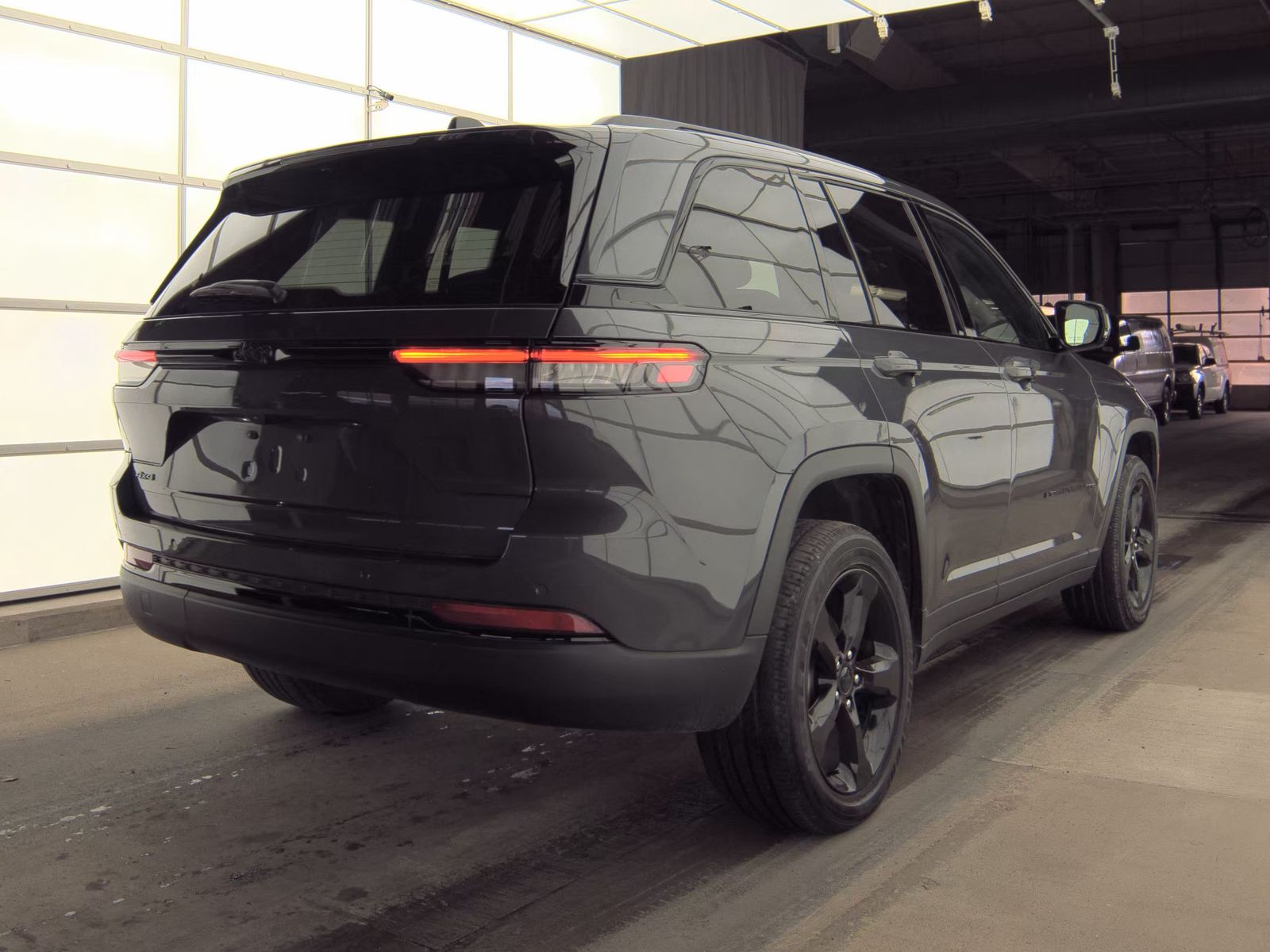 2024 Jeep Grand Cherokee Altitude AWD