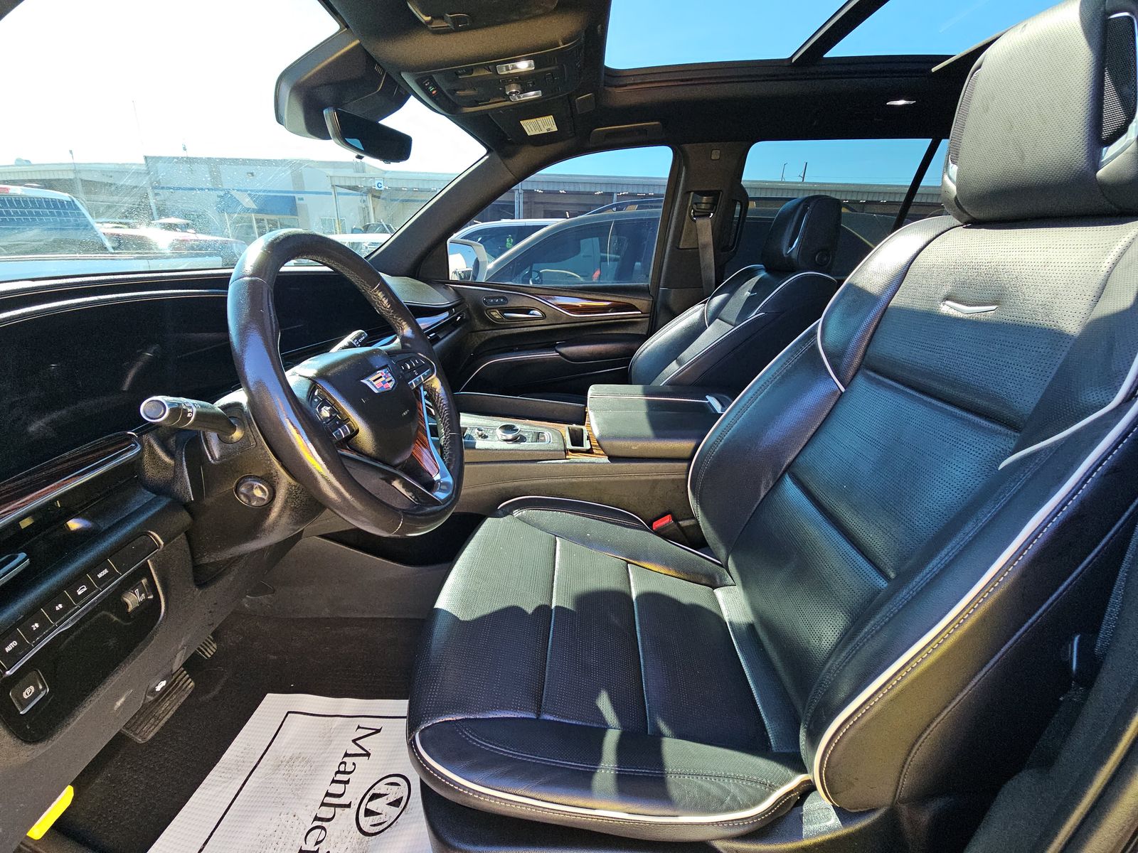 2022 Cadillac Escalade Premium Luxury AWD