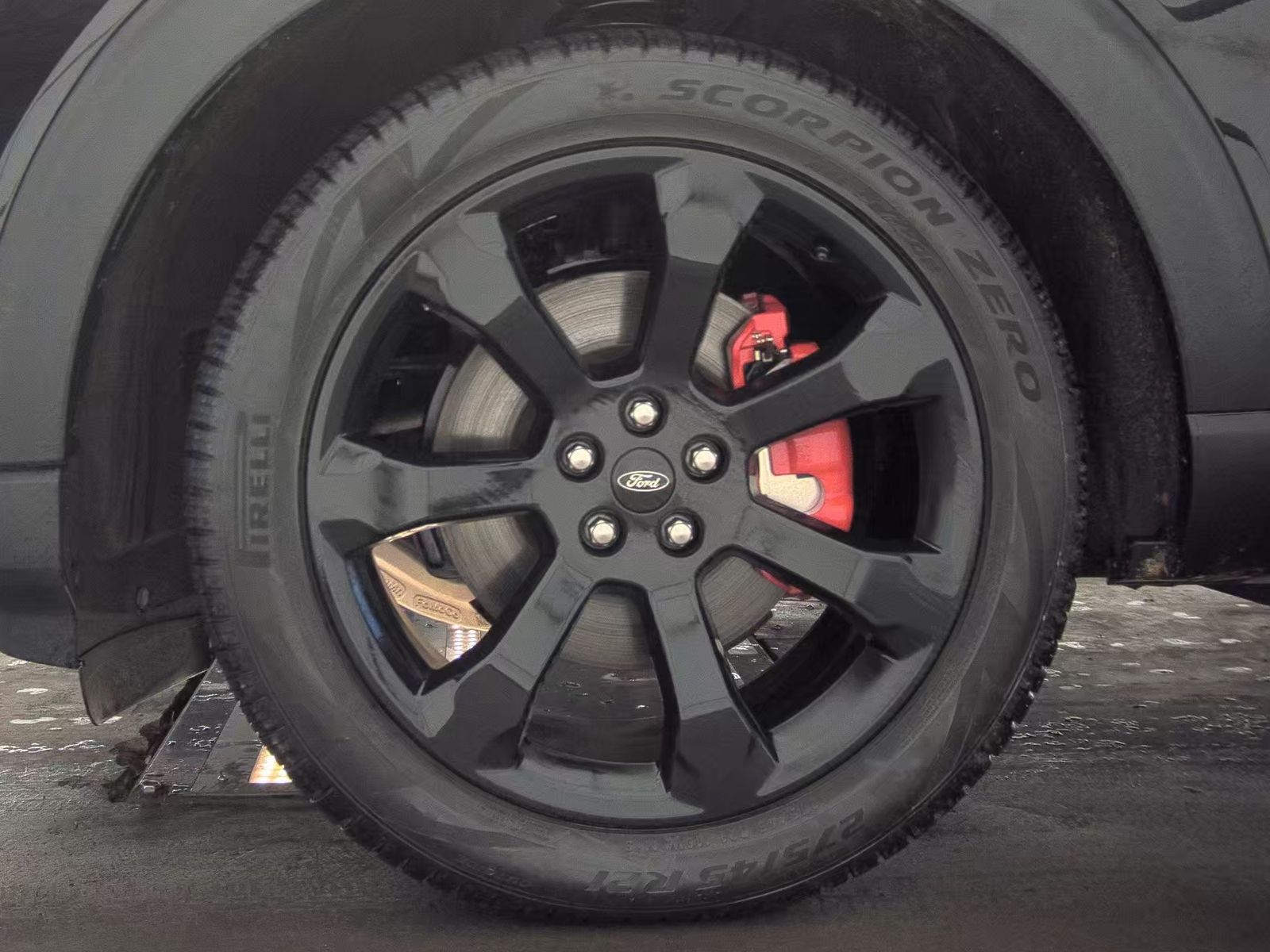 2022 Ford Explorer ST AWD