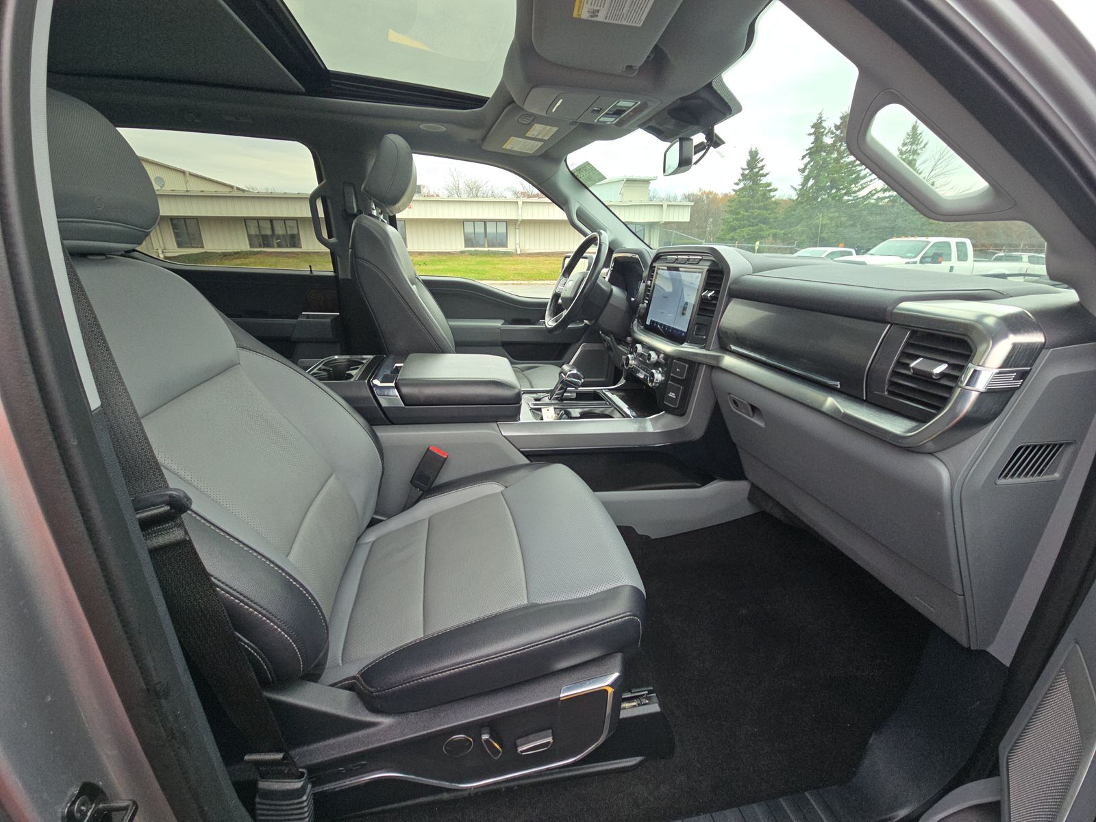 2022 Ford F-150 Lariat AWD