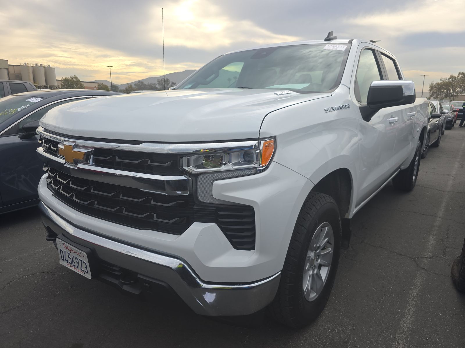 2024 Chevrolet Silverado 1500 LT AWD