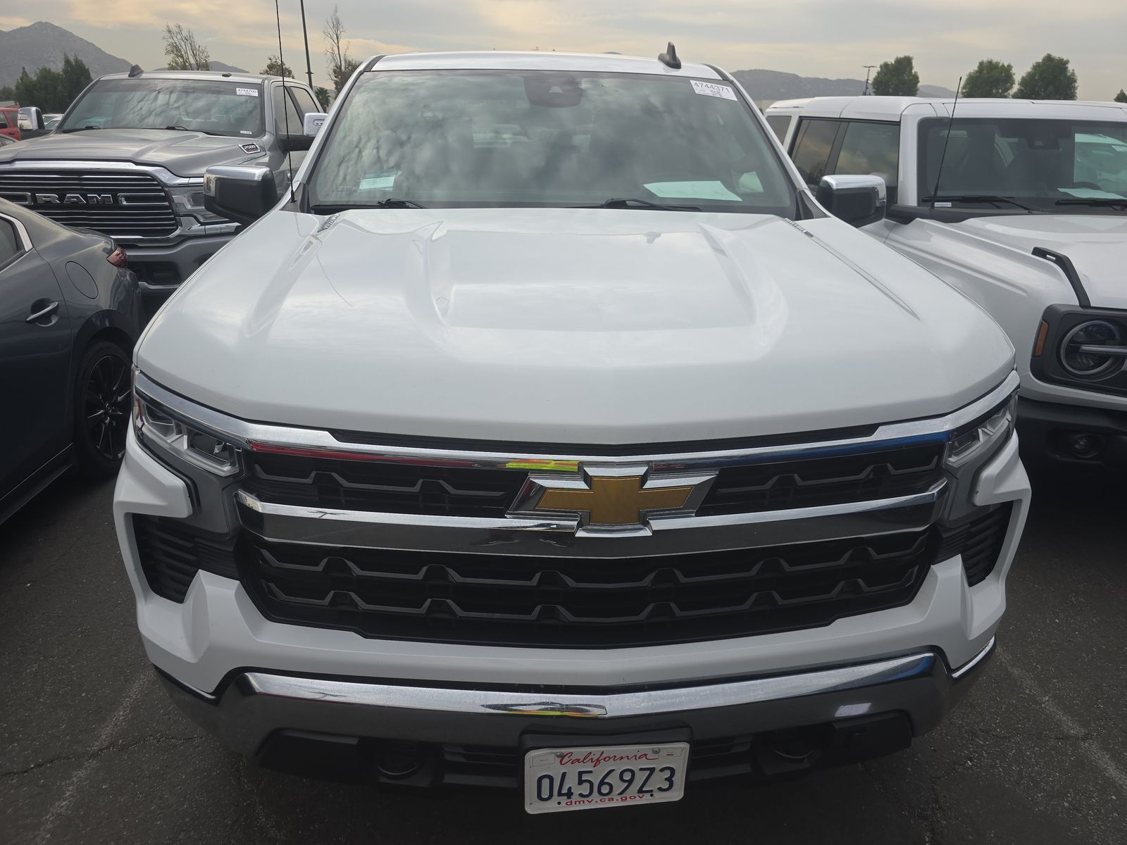 2024 Chevrolet Silverado 1500 LT AWD