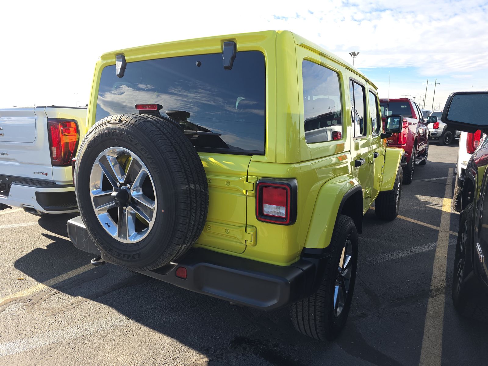 2023 Jeep Wrangler Sahara AWD