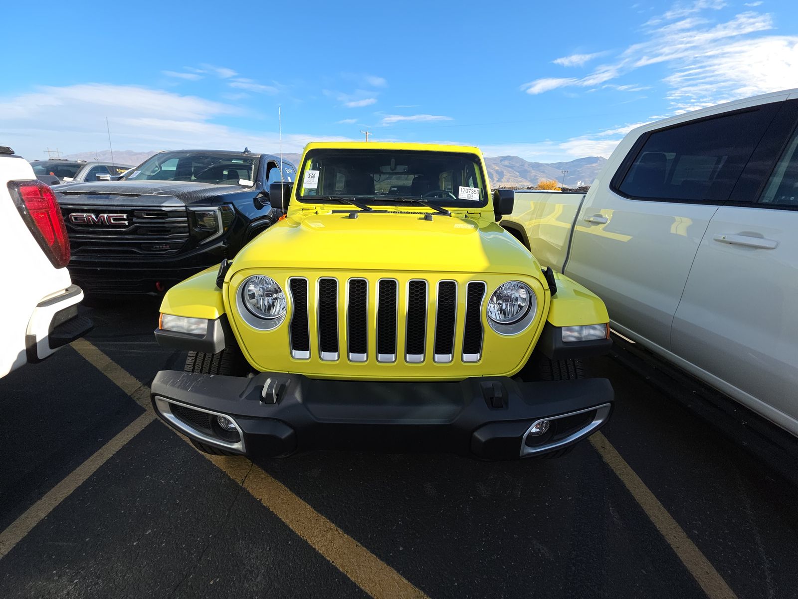2023 Jeep Wrangler Sahara AWD