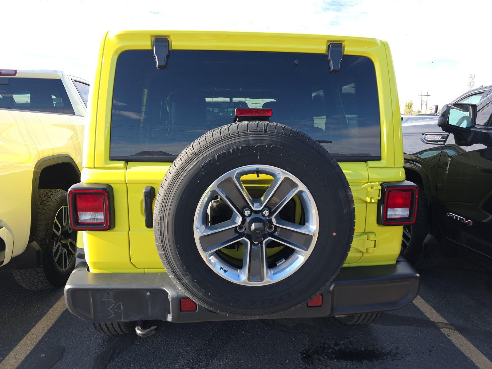 2023 Jeep Wrangler Sahara AWD