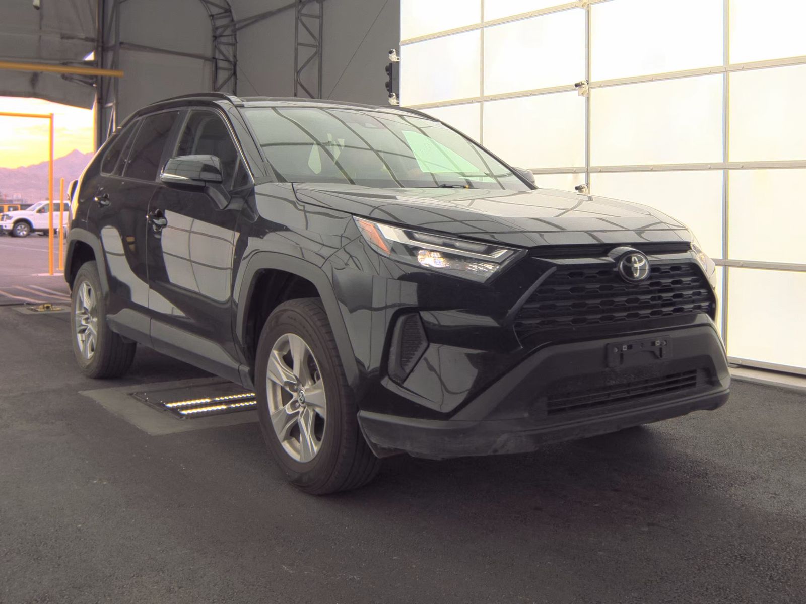 2023 Toyota RAV4 XLE FWD