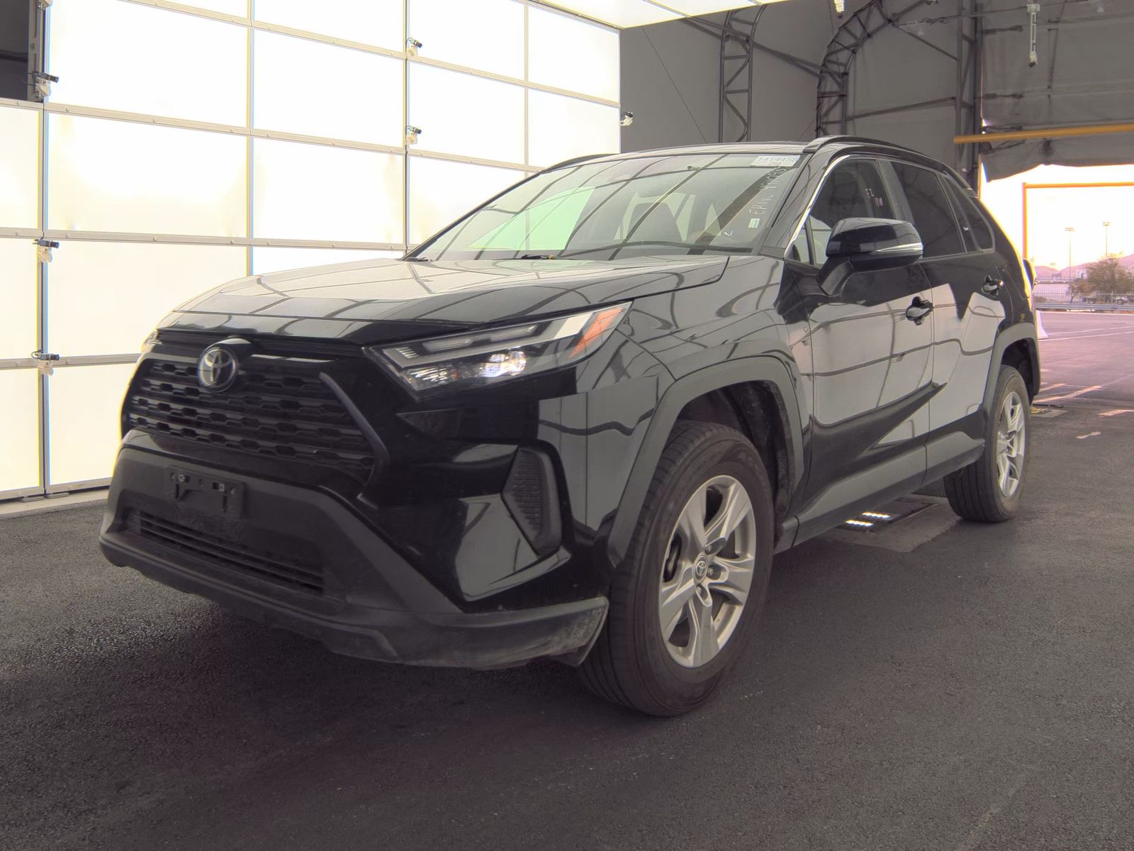 2023 Toyota RAV4 XLE FWD