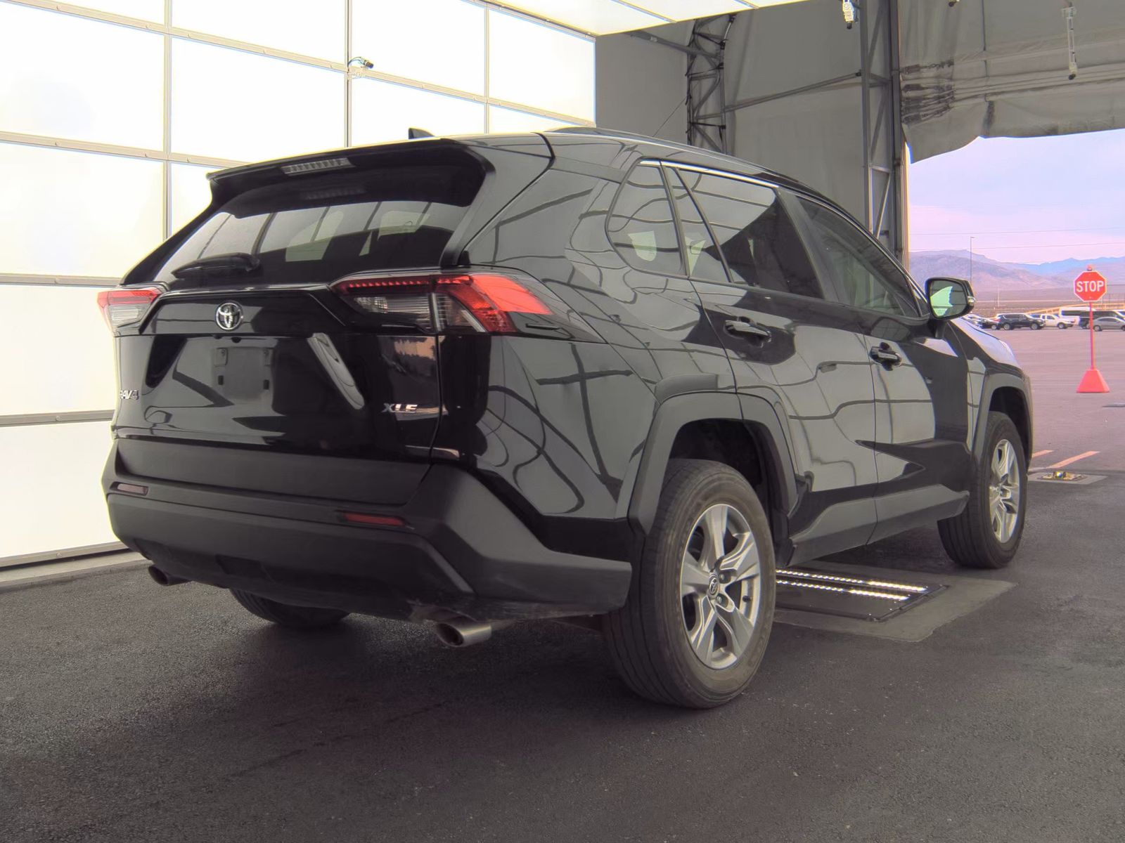 2023 Toyota RAV4 XLE FWD