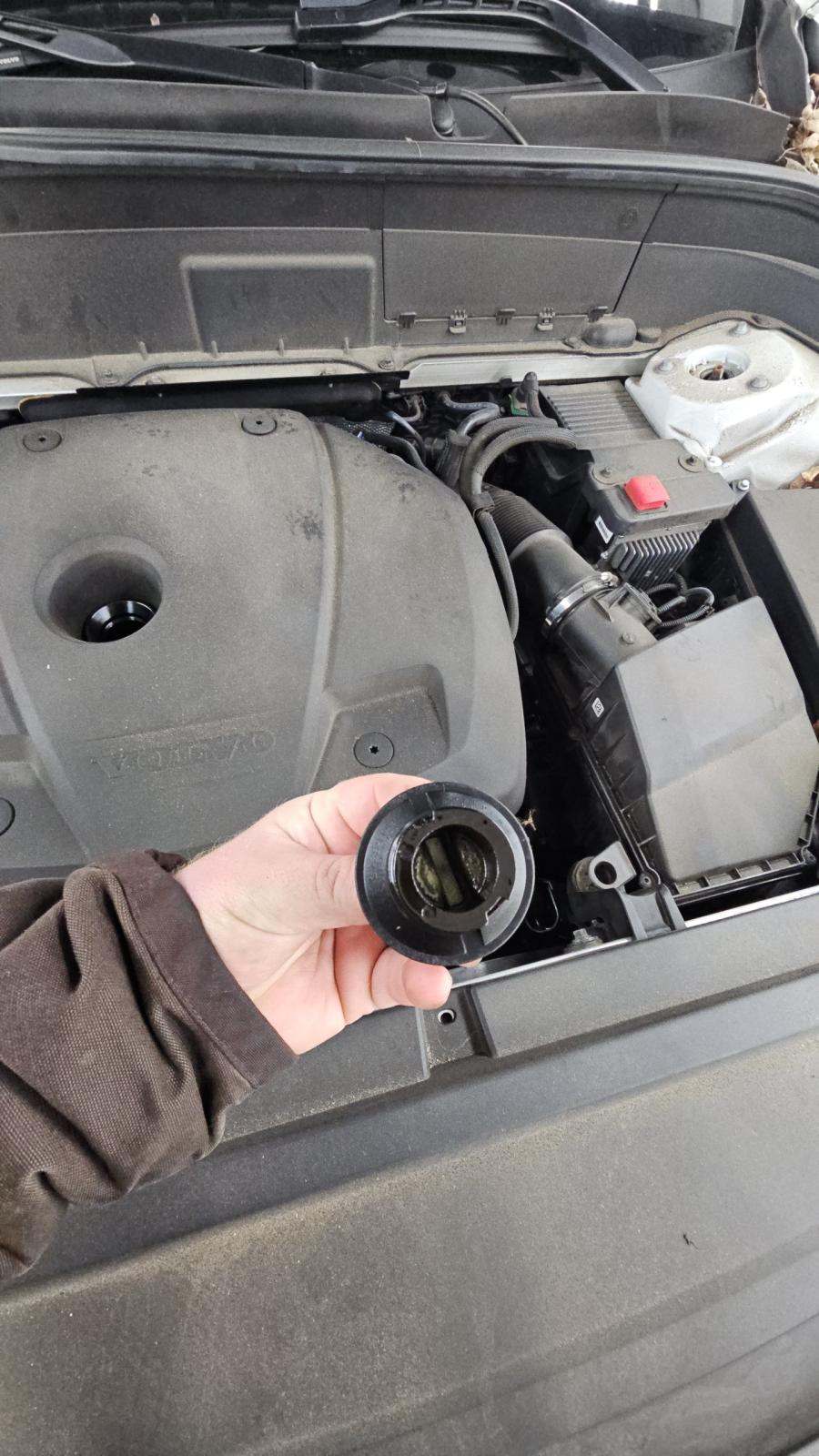 2022 Volvo XC90 T5 Momentum AWD