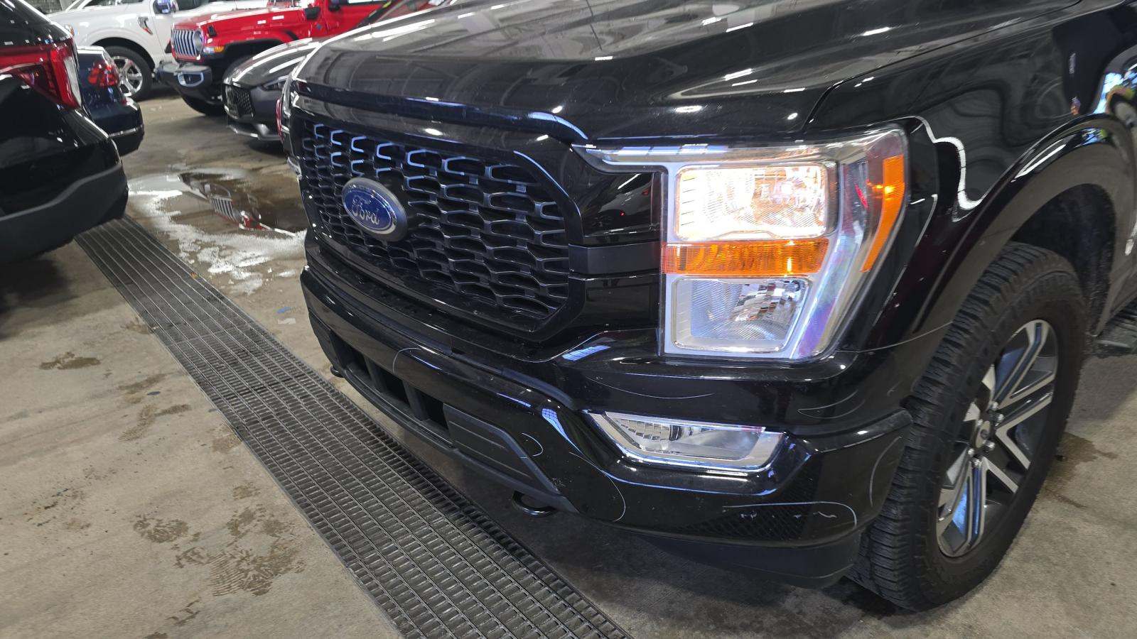 2022 Ford F-150 XL AWD