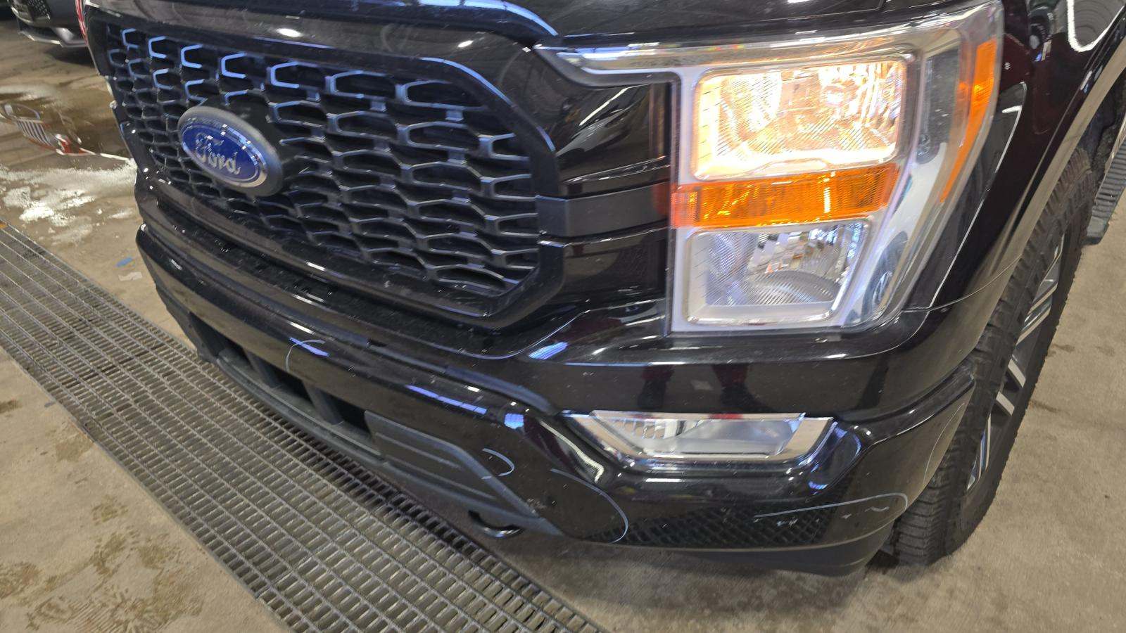 2022 Ford F-150 XL AWD