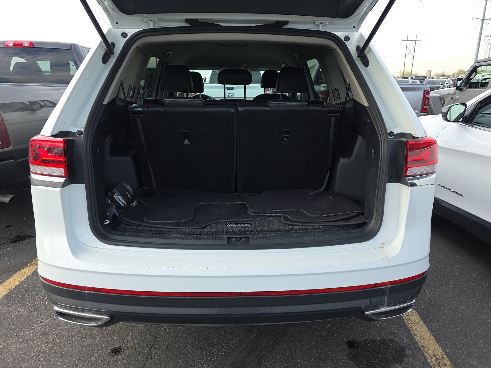 2023 Volkswagen Atlas 2.0T SE AWD