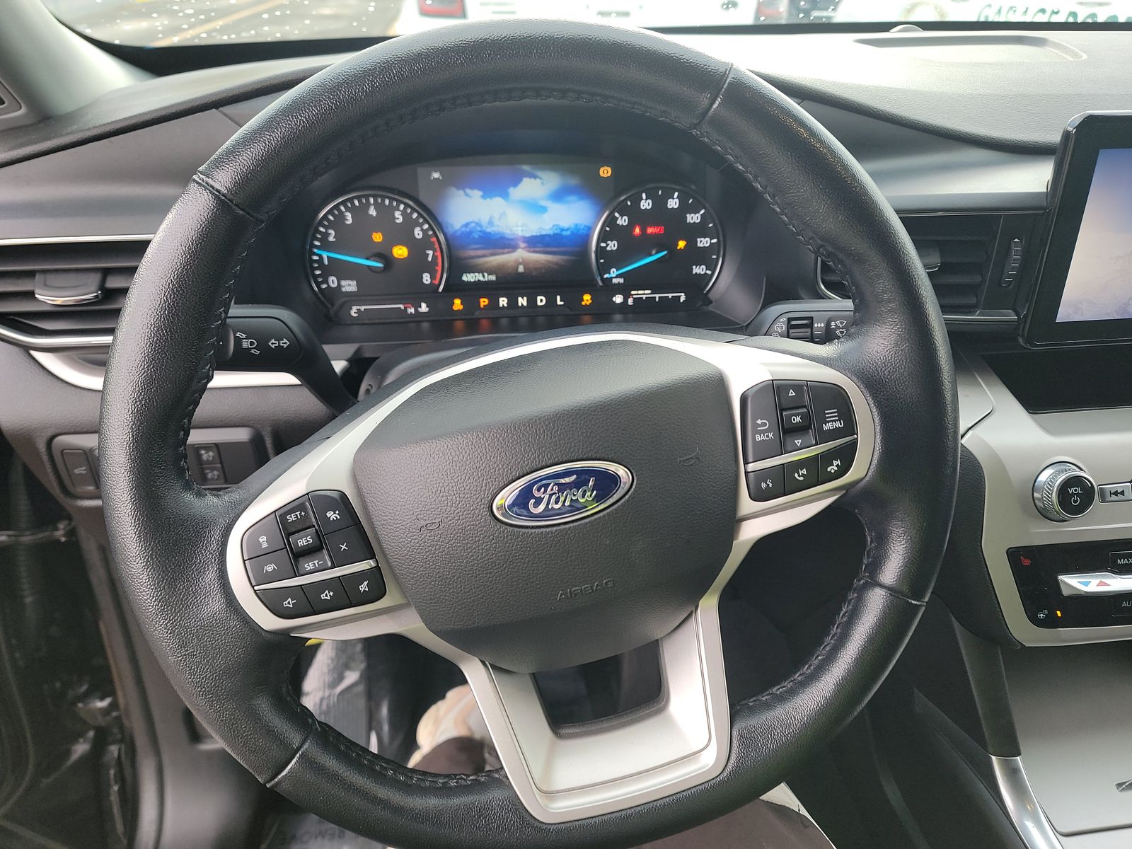 2022 Ford Explorer XLT AWD