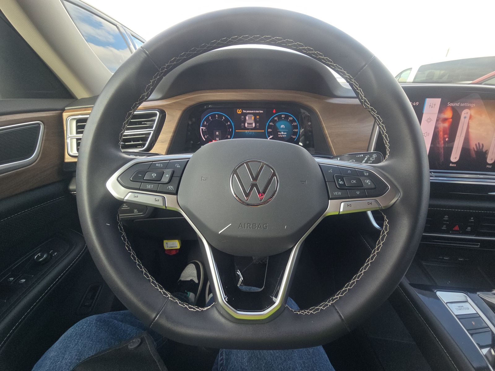 2024 Volkswagen Atlas 2.0T SE AWD