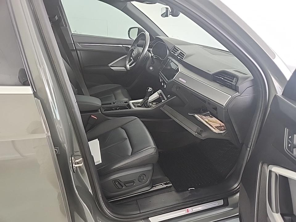 2022 Audi Q3 2.0T S line Premium Plus AWD