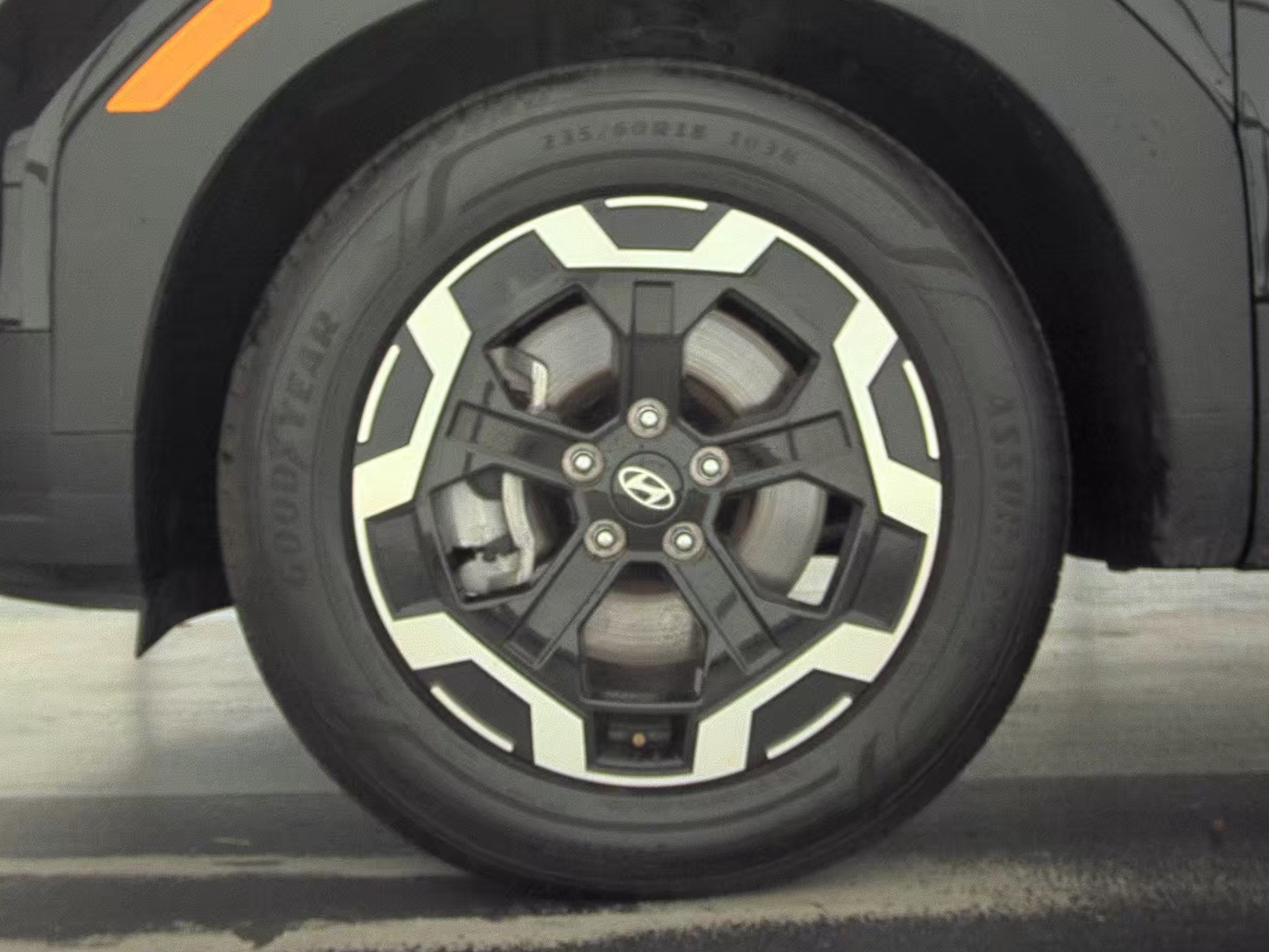 2025 Hyundai Santa Fe SEL FWD