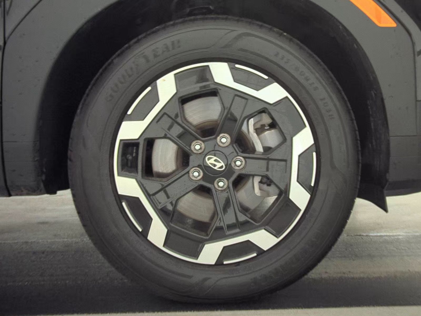 2025 Hyundai Santa Fe SEL FWD