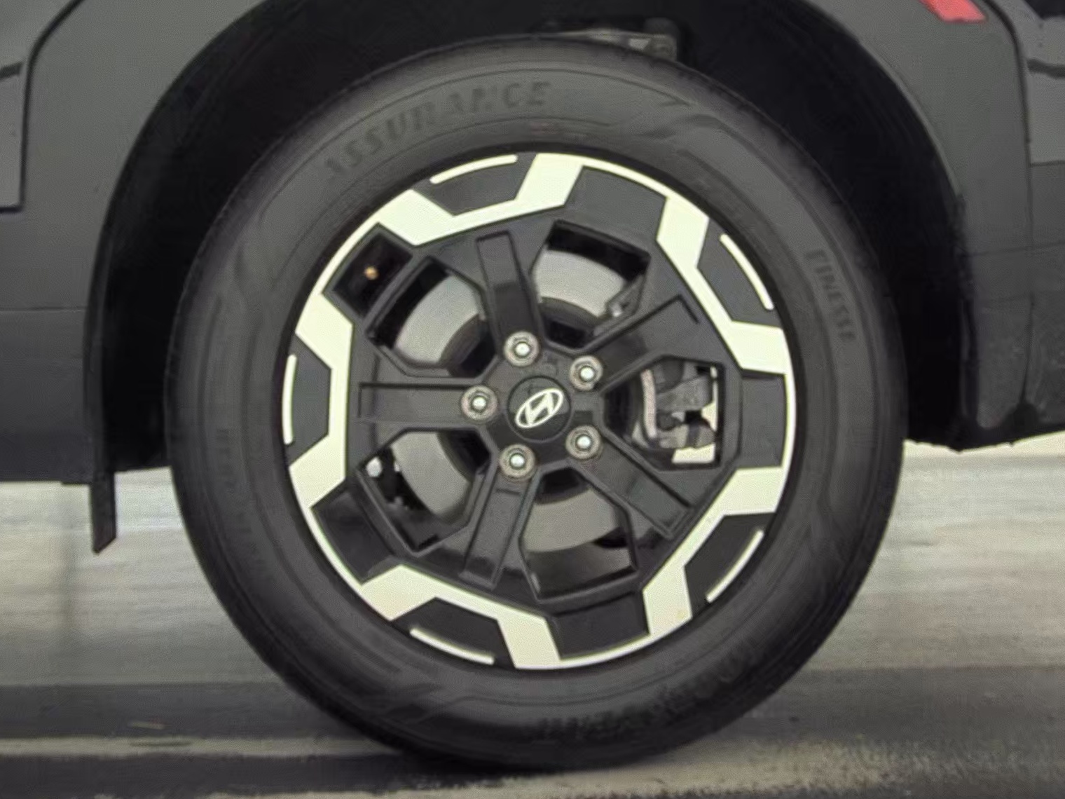 2025 Hyundai Santa Fe SEL FWD