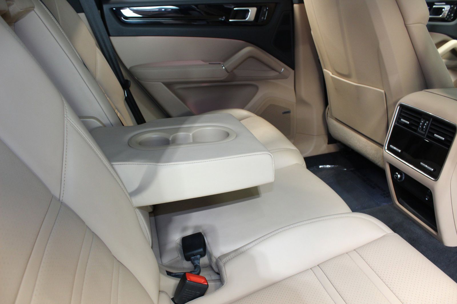 2022 Porsche Cayenne Base AWD