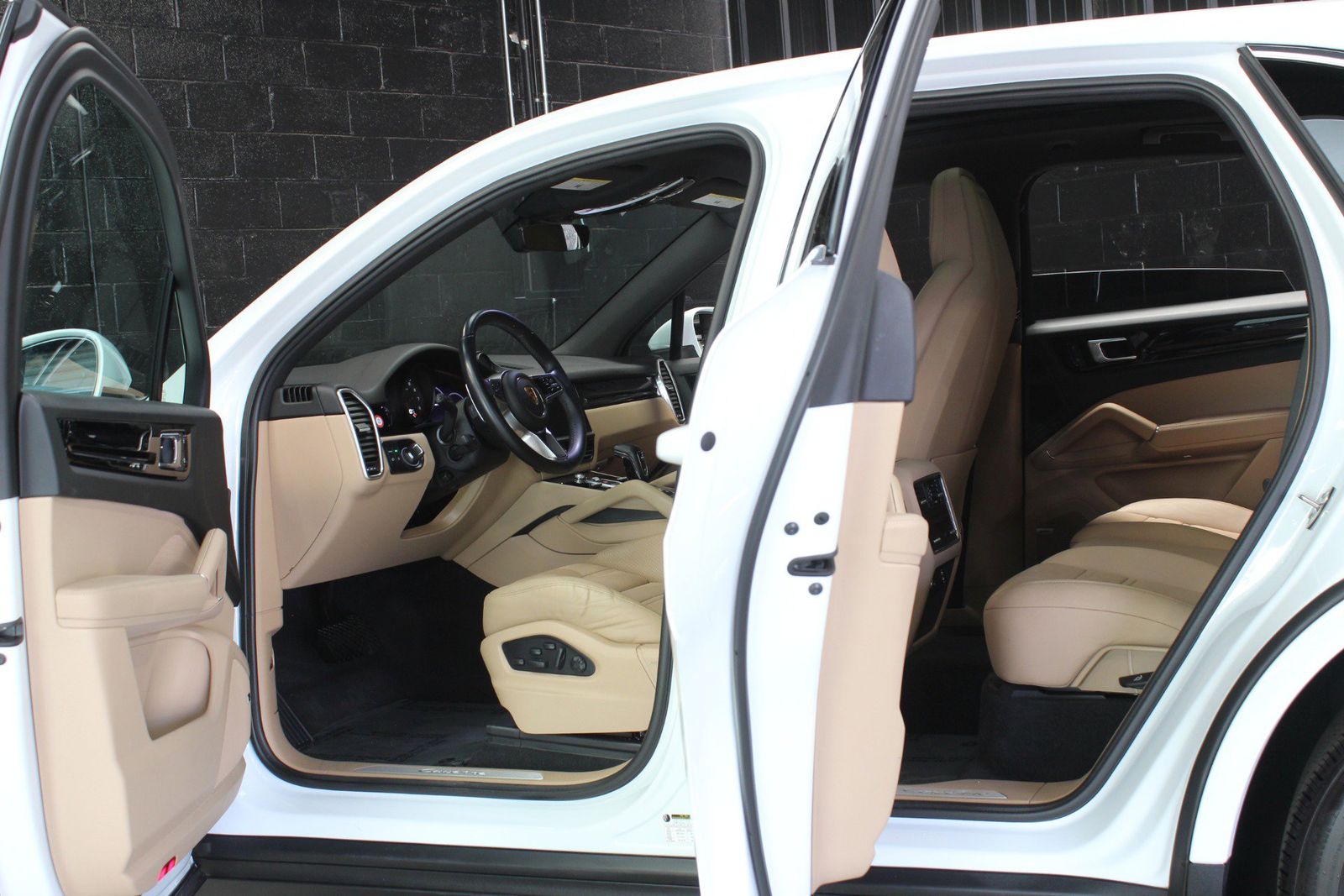 2022 Porsche Cayenne Base AWD