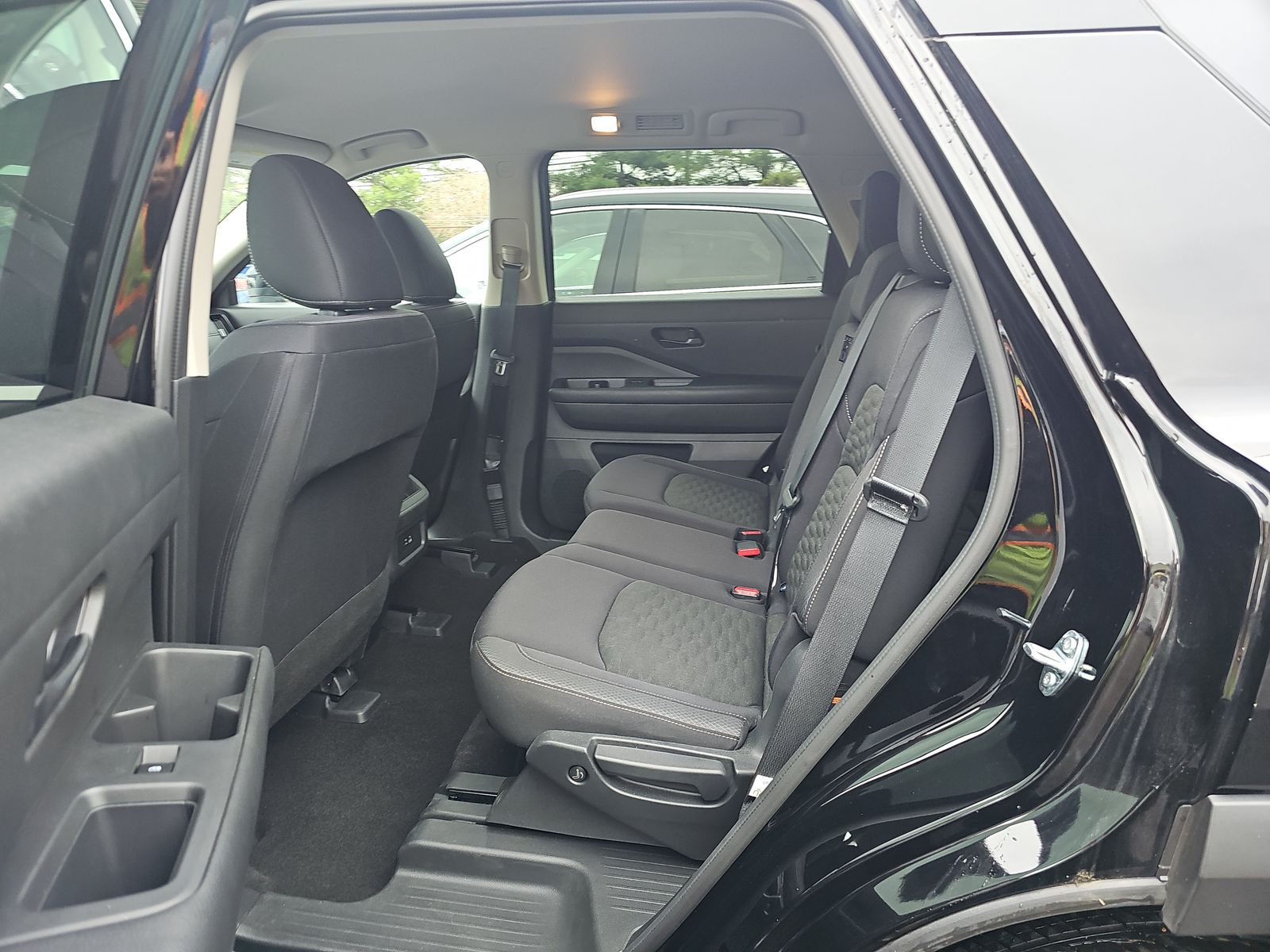 2024 Nissan Pathfinder S AWD