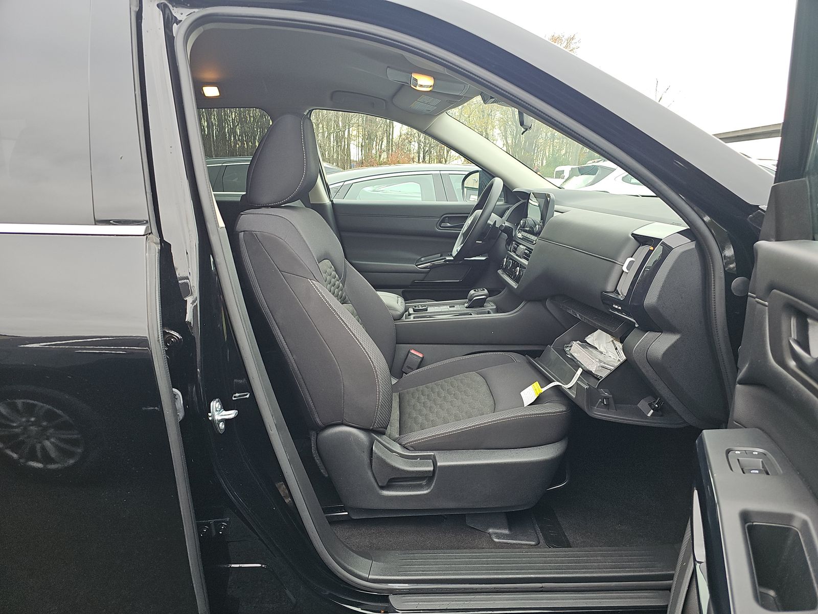 2024 Nissan Pathfinder S AWD