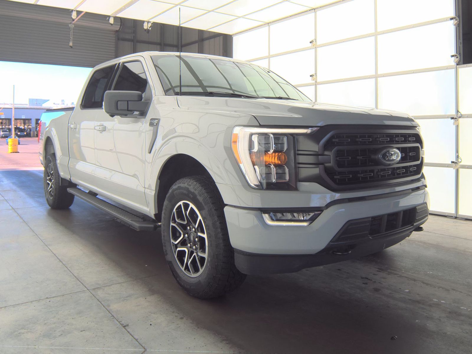2023 Ford F-150 XLT AWD