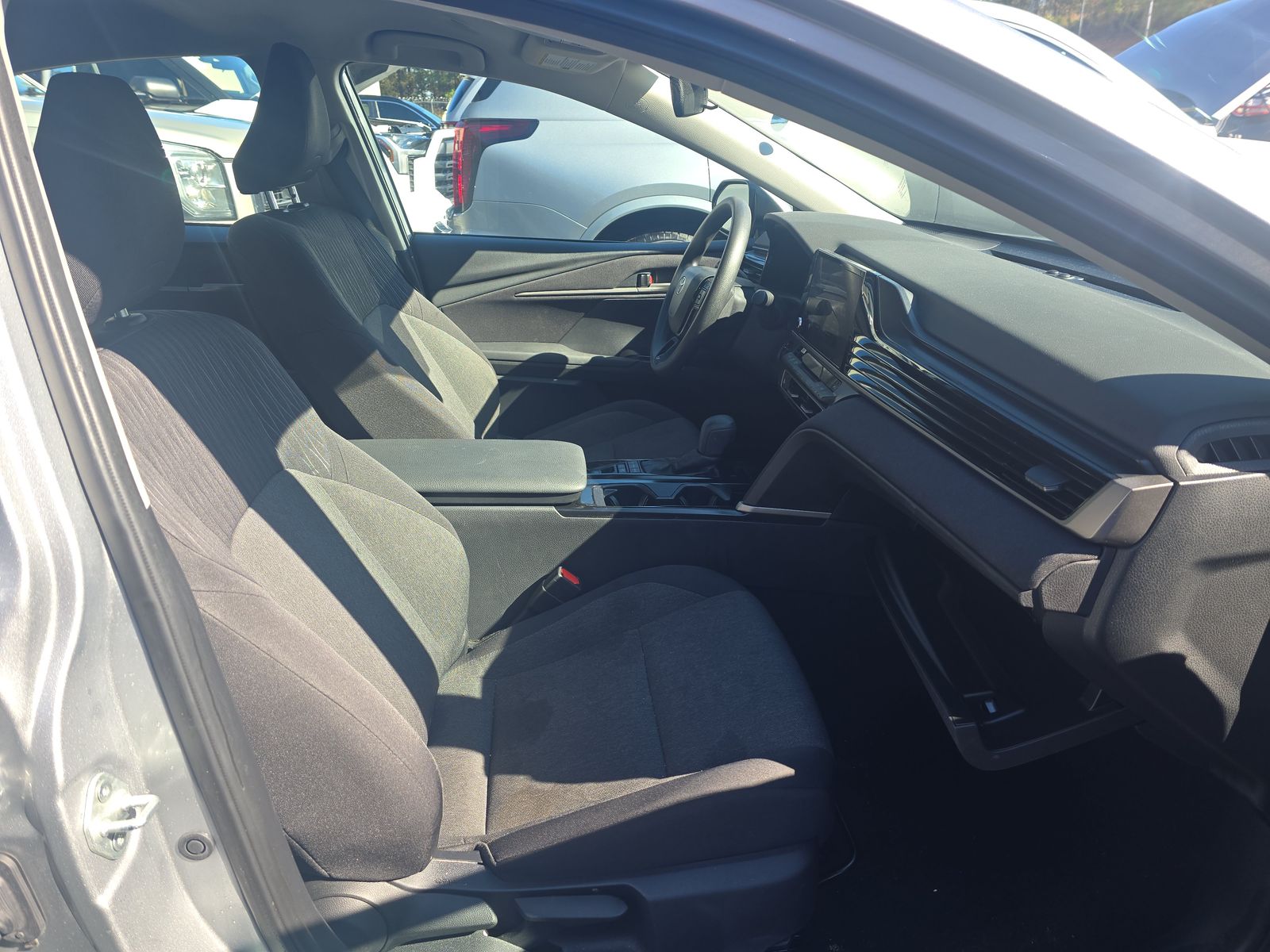 2025 Toyota Camry LE FWD