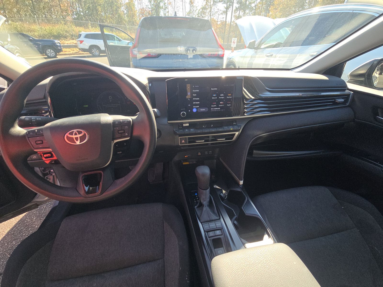 2025 Toyota Camry LE FWD