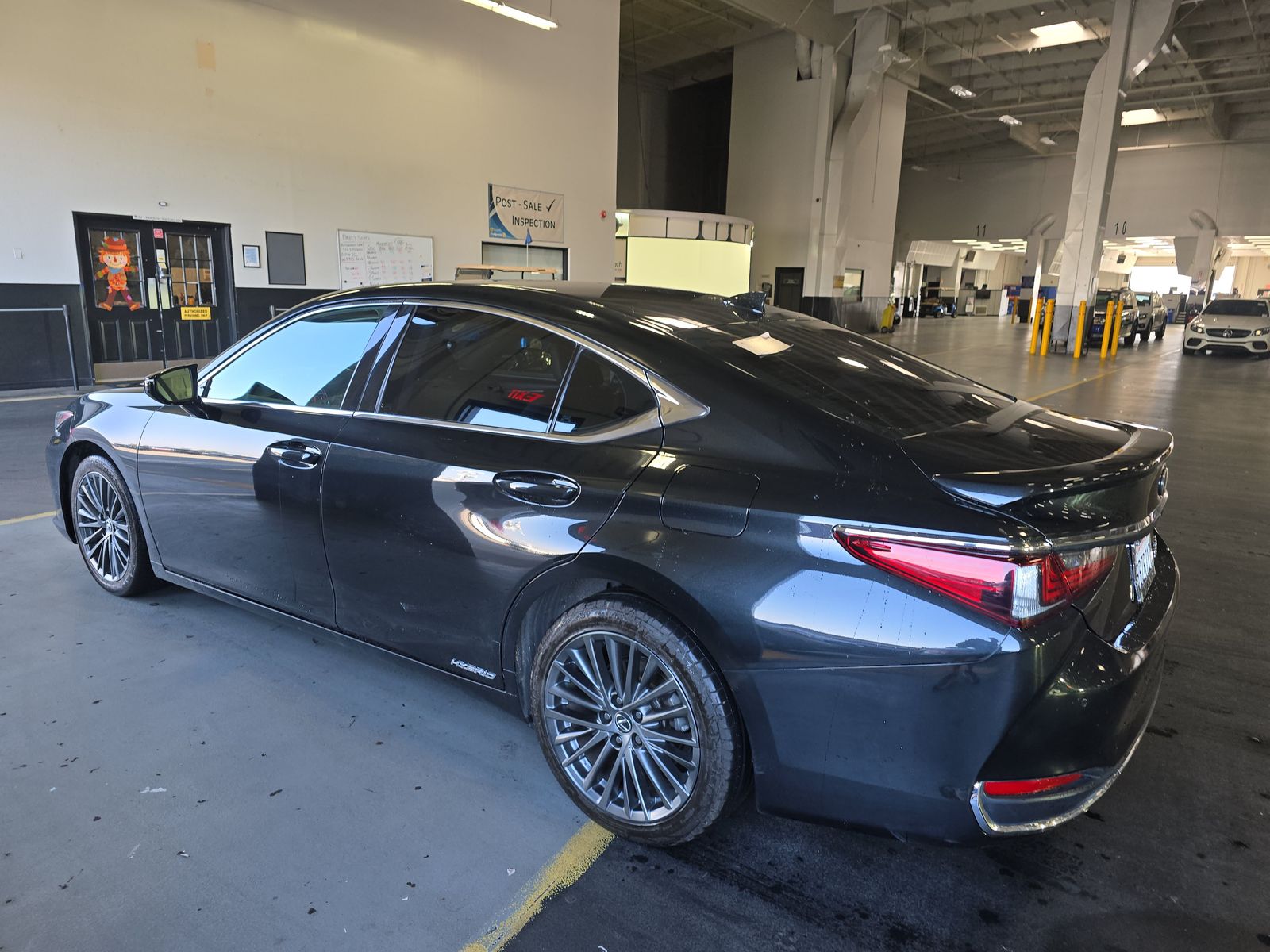 2022 Lexus ES ES 300h FWD