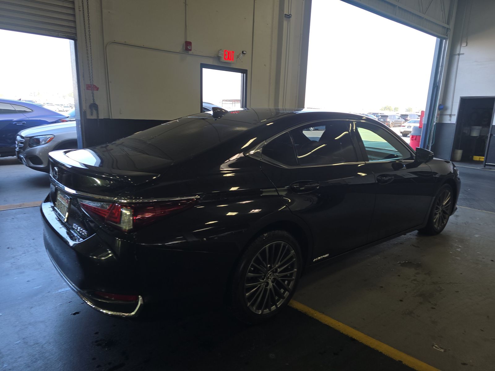 2022 Lexus ES ES 300h FWD