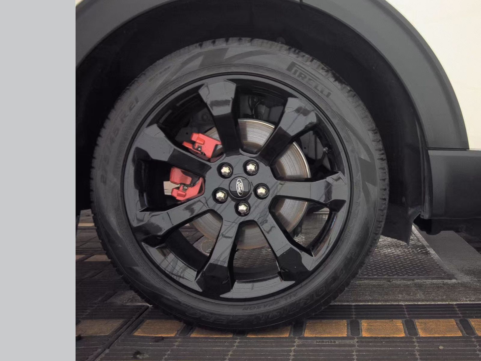 2022 Ford Explorer ST FWD