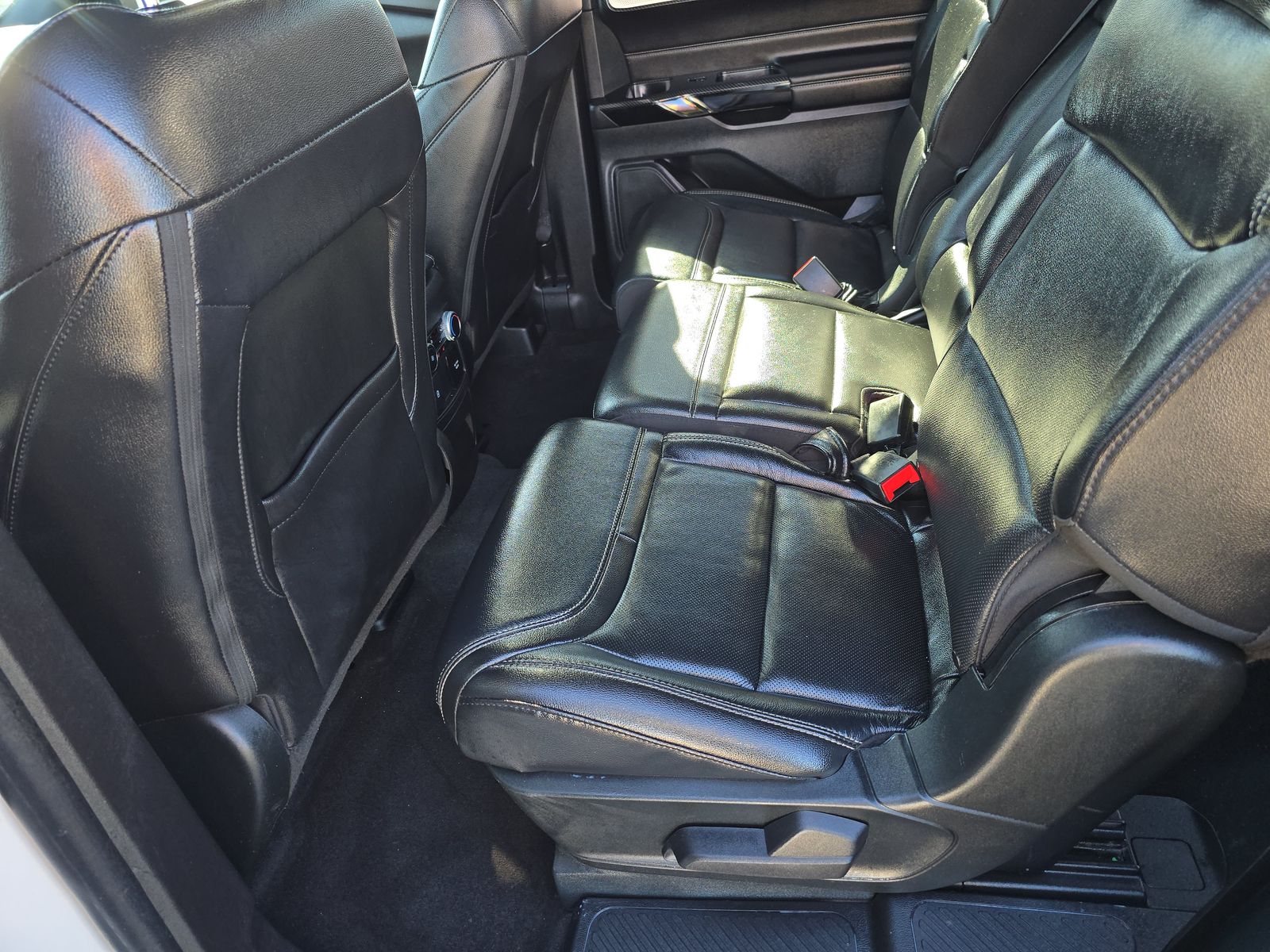 2022 Ford Explorer ST FWD