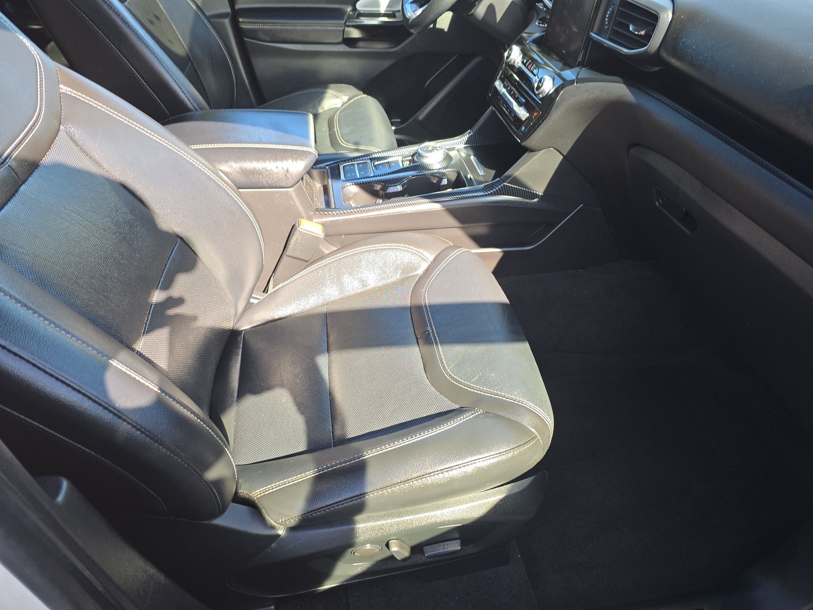 2022 Ford Explorer ST FWD