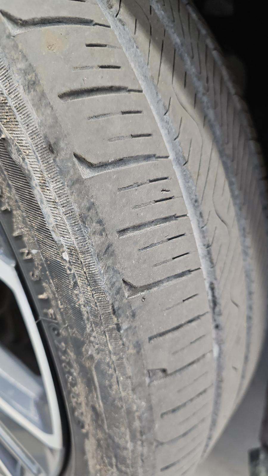 2024 Toyota Prius XLE FWD