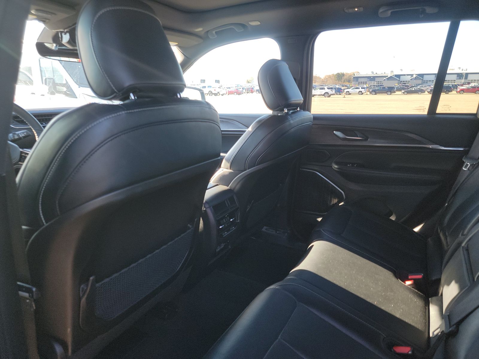 2024 Jeep Grand Cherokee Overland AWD