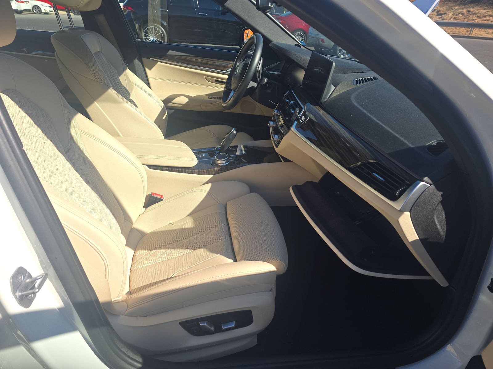 2022 BMW 5 Series 530i RWD