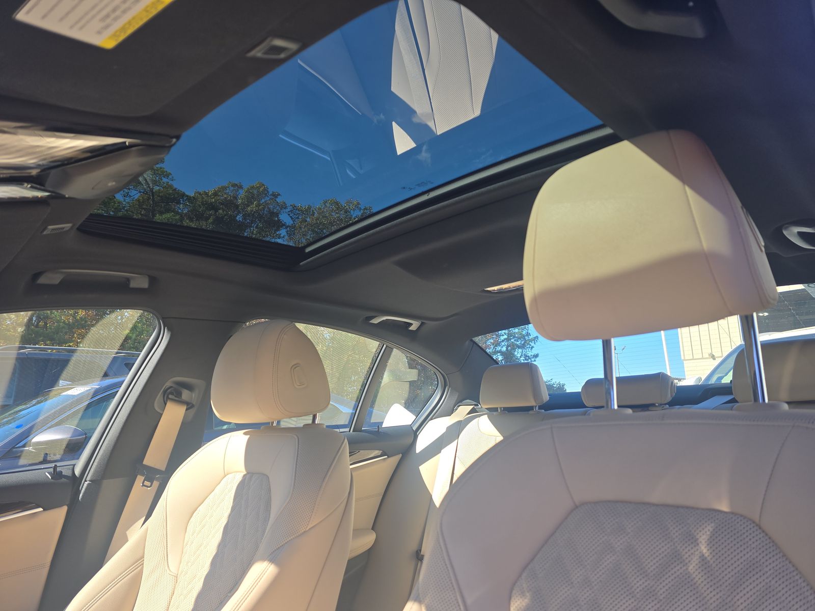 2022 BMW 5 Series 530i RWD