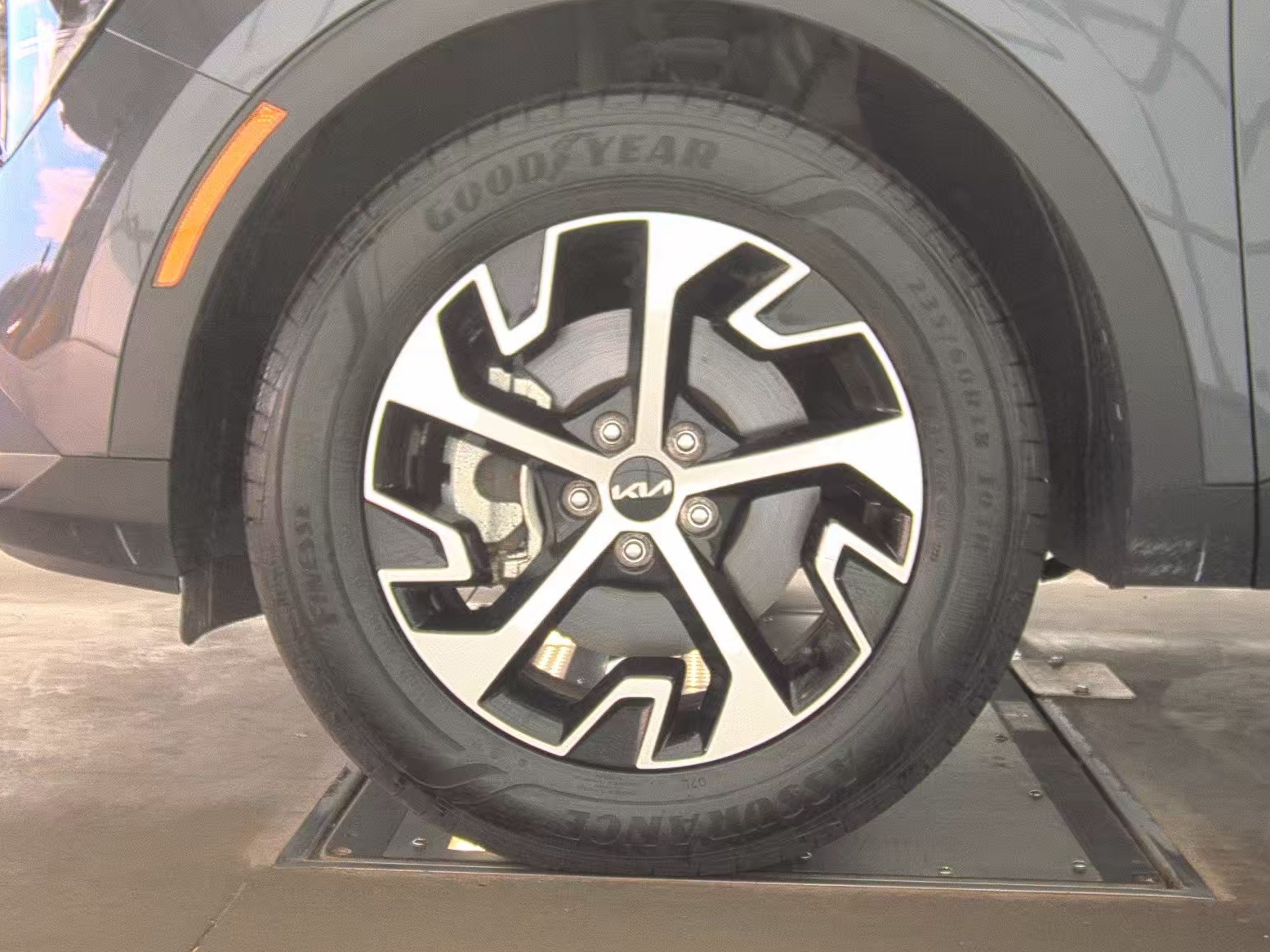 2024 Kia Sportage EX AWD