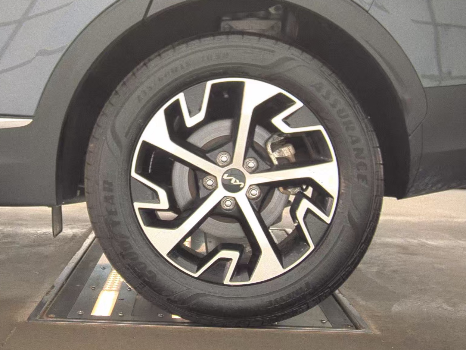 2024 Kia Sportage EX AWD