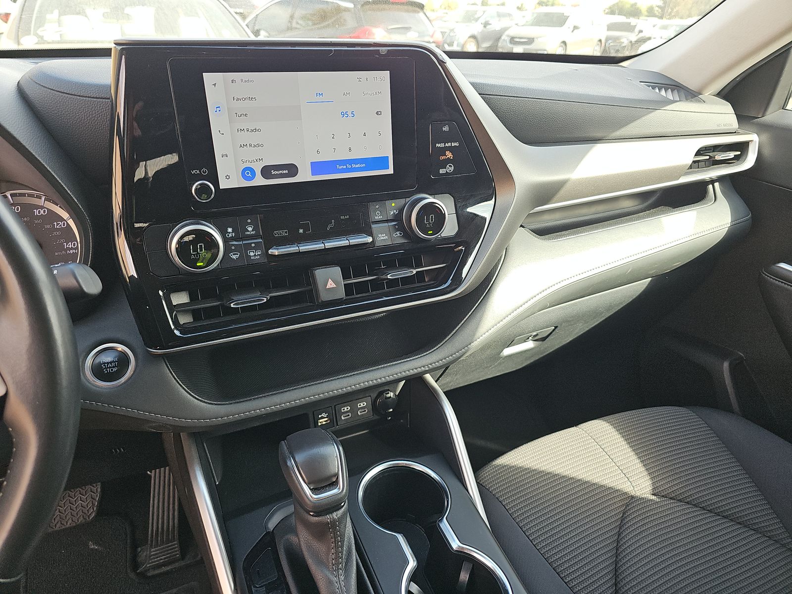 2024 Toyota Highlander LE AWD