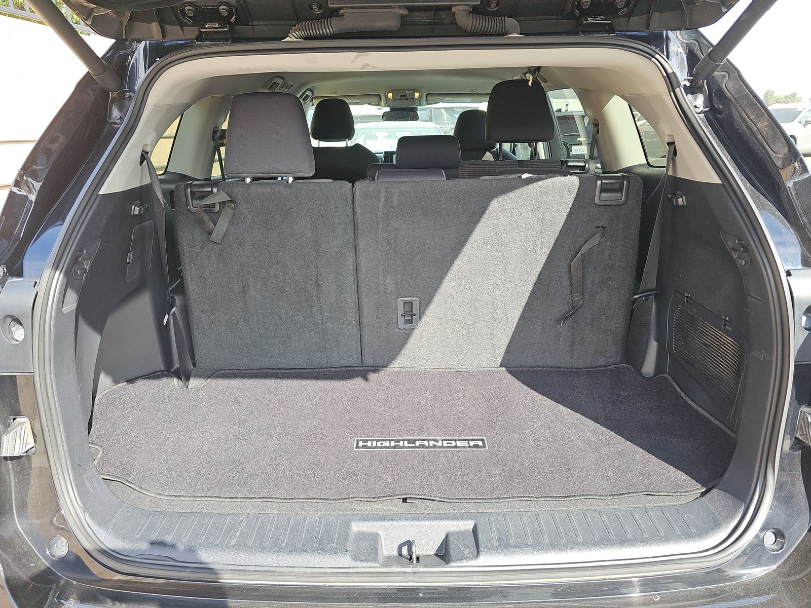 2024 Toyota Highlander LE AWD