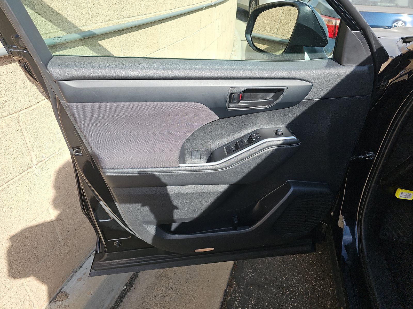 2024 Toyota Highlander LE AWD