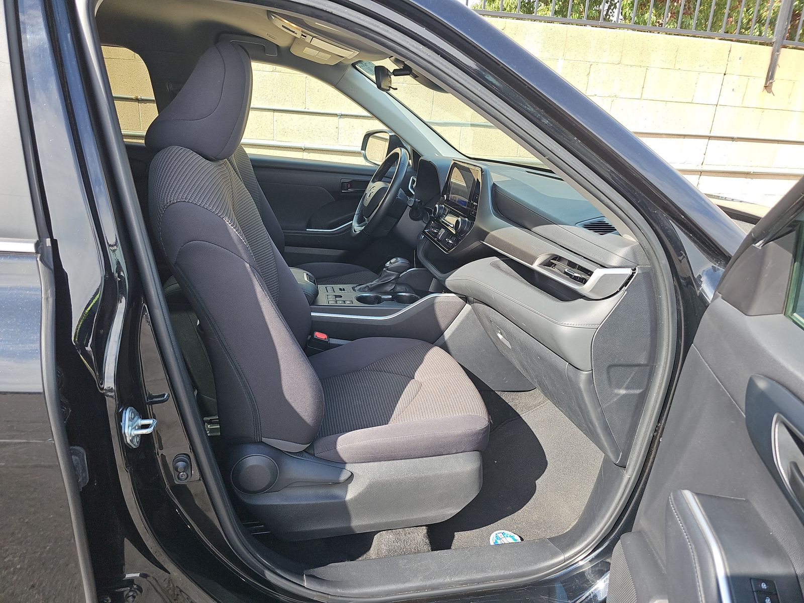 2024 Toyota Highlander LE AWD