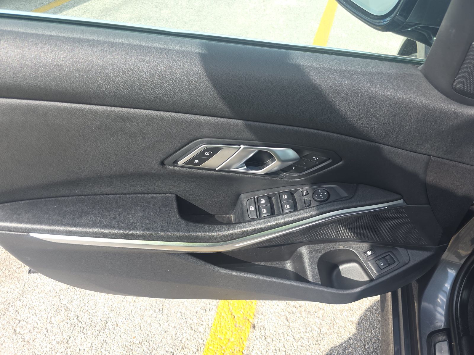 2022 BMW 3 Series 330e RWD