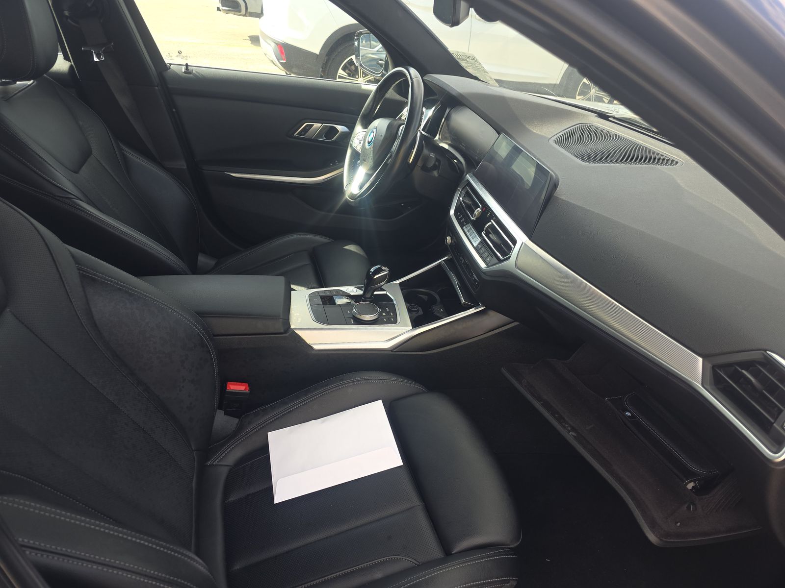 2022 BMW 3 Series 330e RWD