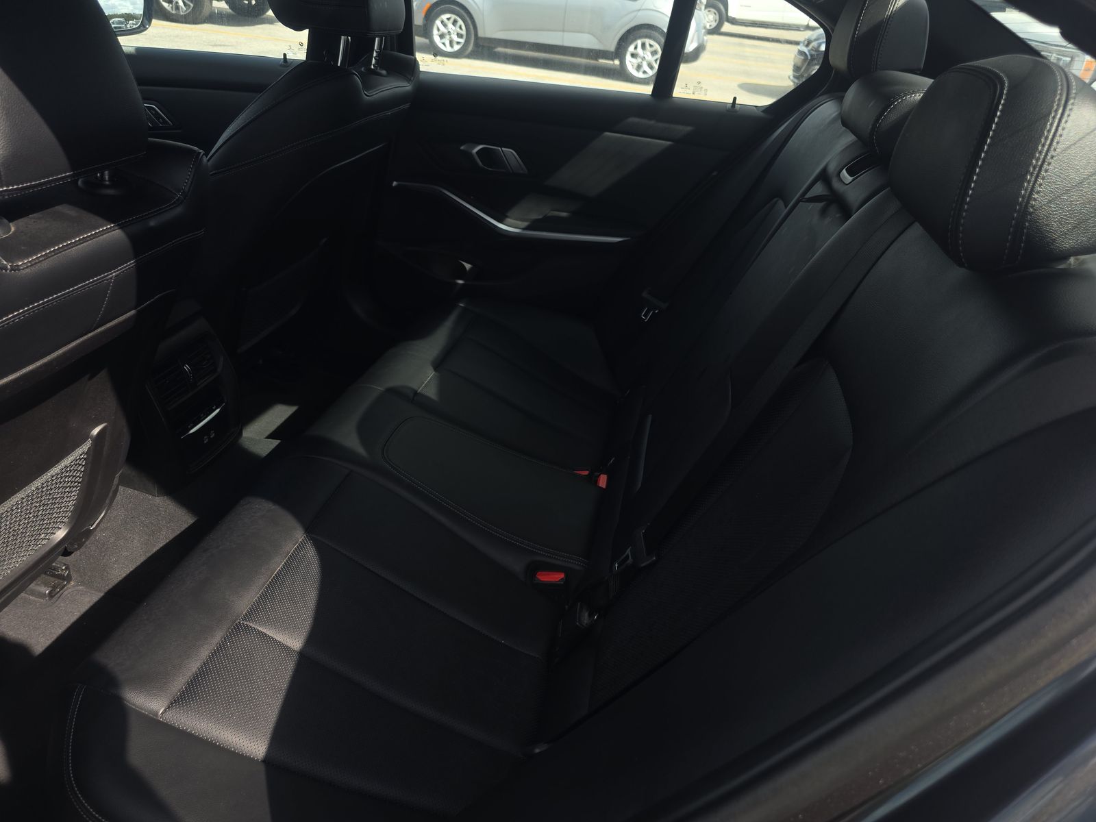 2022 BMW 3 Series 330e RWD