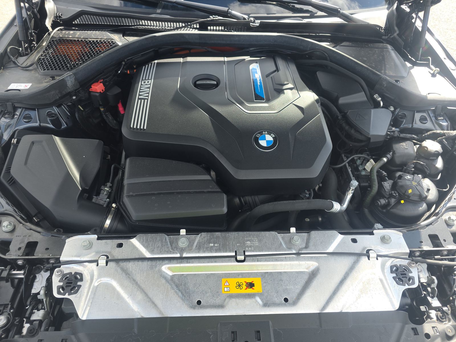 2022 BMW 3 Series 330e RWD