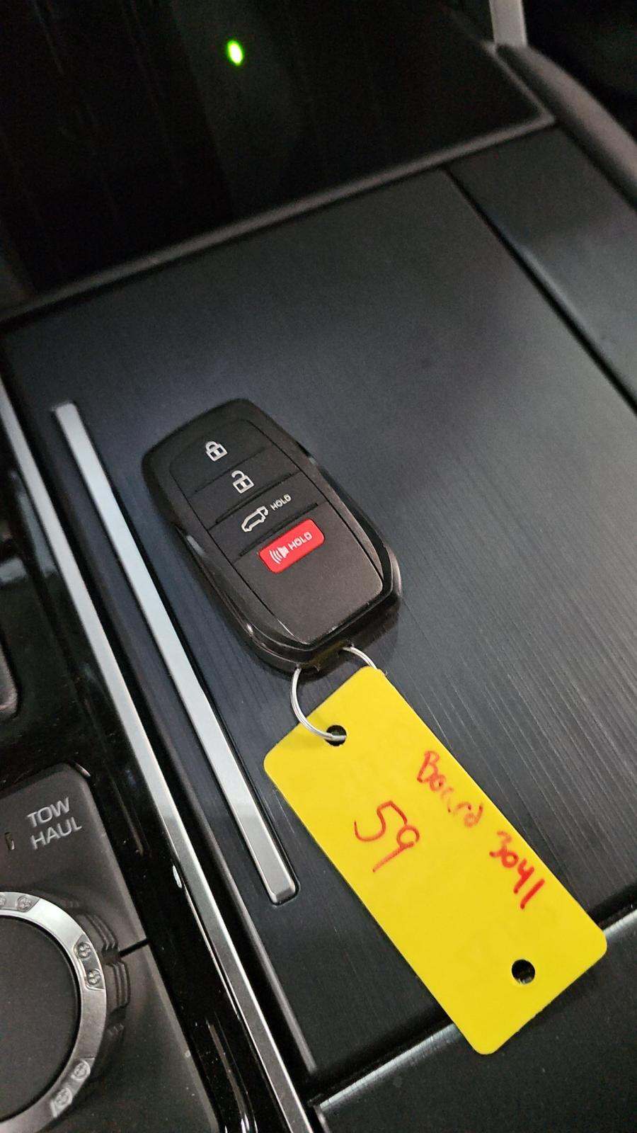 2022 Toyota Tundra Hybrid Platinum AWD