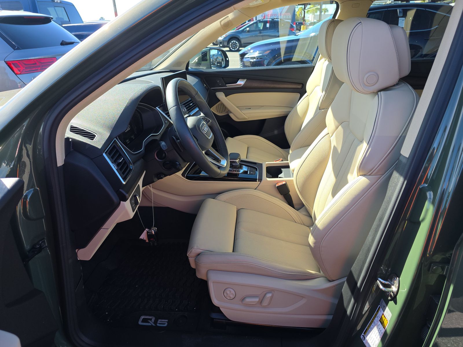 2025 Audi Q5 Premium Plus AWD